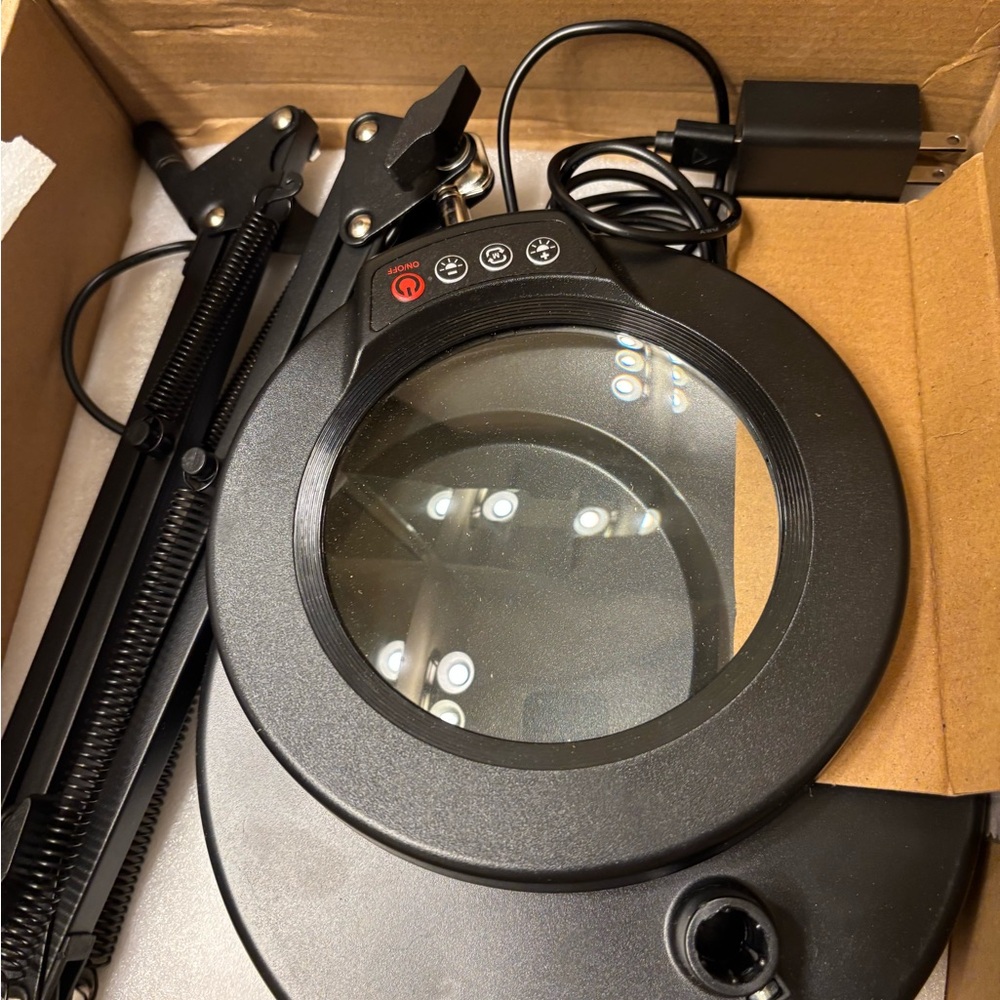 Black LED Magnifying Lamp
